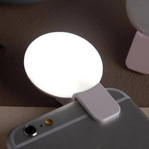 💡 ARO DE LUZ LED PARA SELFIES – MINI PORTÁTIL CON CLIP Y 3 NIVELES DE BRILLO