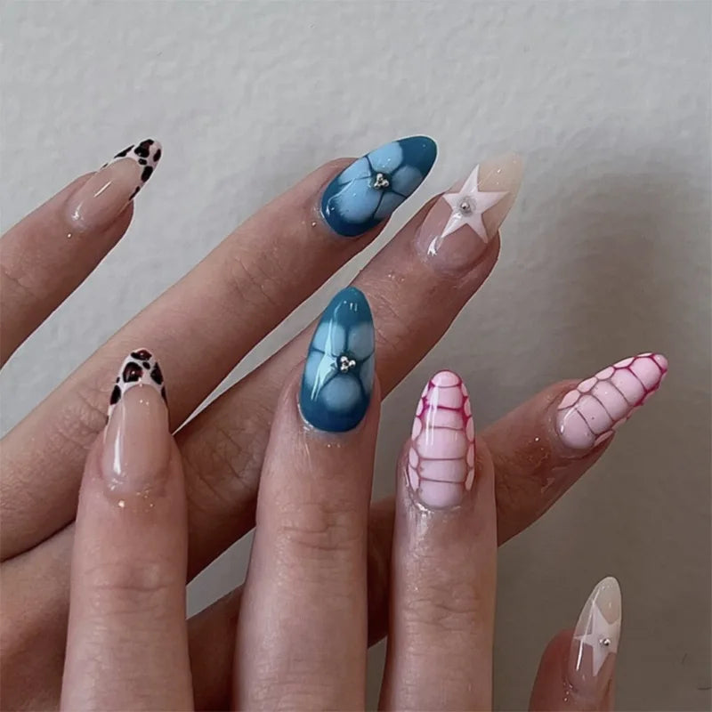 💅 UÑAS POSTIZAS FLORALES BLANCAS – 24 PIEZAS FULL COVER | ESTILO EUROPEO A LA MODA