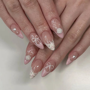 💅 UÑAS POSTIZAS FLORALES BLANCAS – 24 PIEZAS FULL COVER | ESTILO EUROPEO A LA MODA