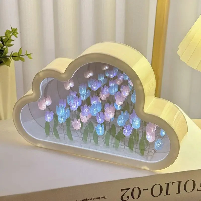 🌷 TULIP CLOUD – LÁMPARA NOCTURNA ARTESANAL CON FLORES | LUZ DE AMBIENTE ROMÁNTICA